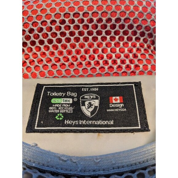 Heys Hanging Toiletry Bag Red Travel Luggage Multi Zip 8 Compartments No Mirror - Picture 5 of 6